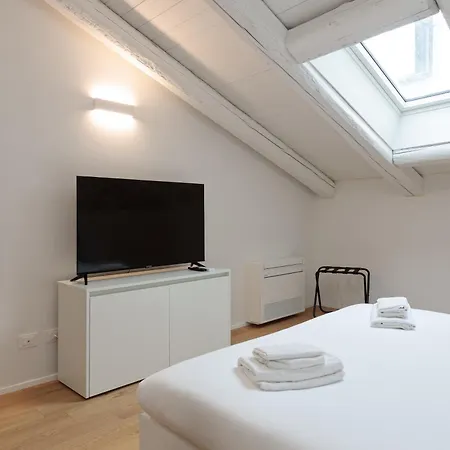 公寓 Homey I The Five 的里雅斯特