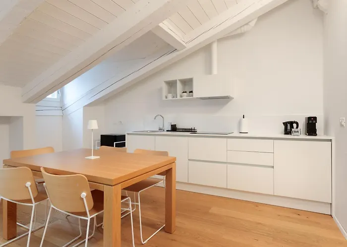 Homey I The Five * Trieszt