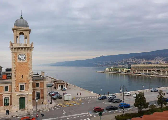 Apartman Homey I The Five *