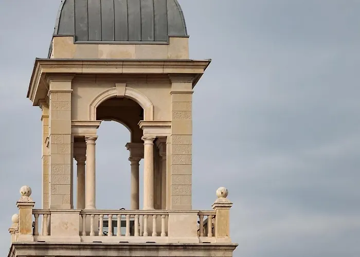 Homey I The Five Apartman