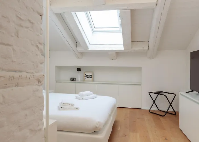 Homey I The Five Trieszt